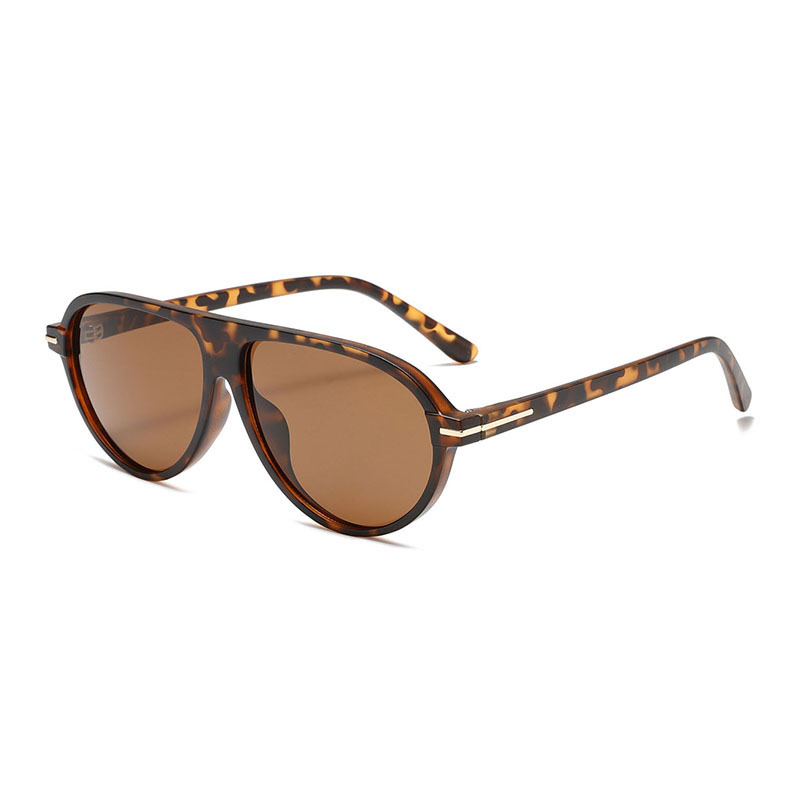 1 Paire De Lunettes De Soleil Simples En Plastique De Couleur Unie Pour Femmes Image4