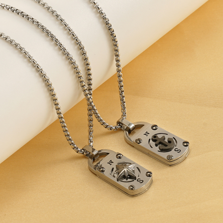1 paire de colliers à pendentif carré en acier titane, style rétro, motif étoile à huit branches, unisexe, pour homme