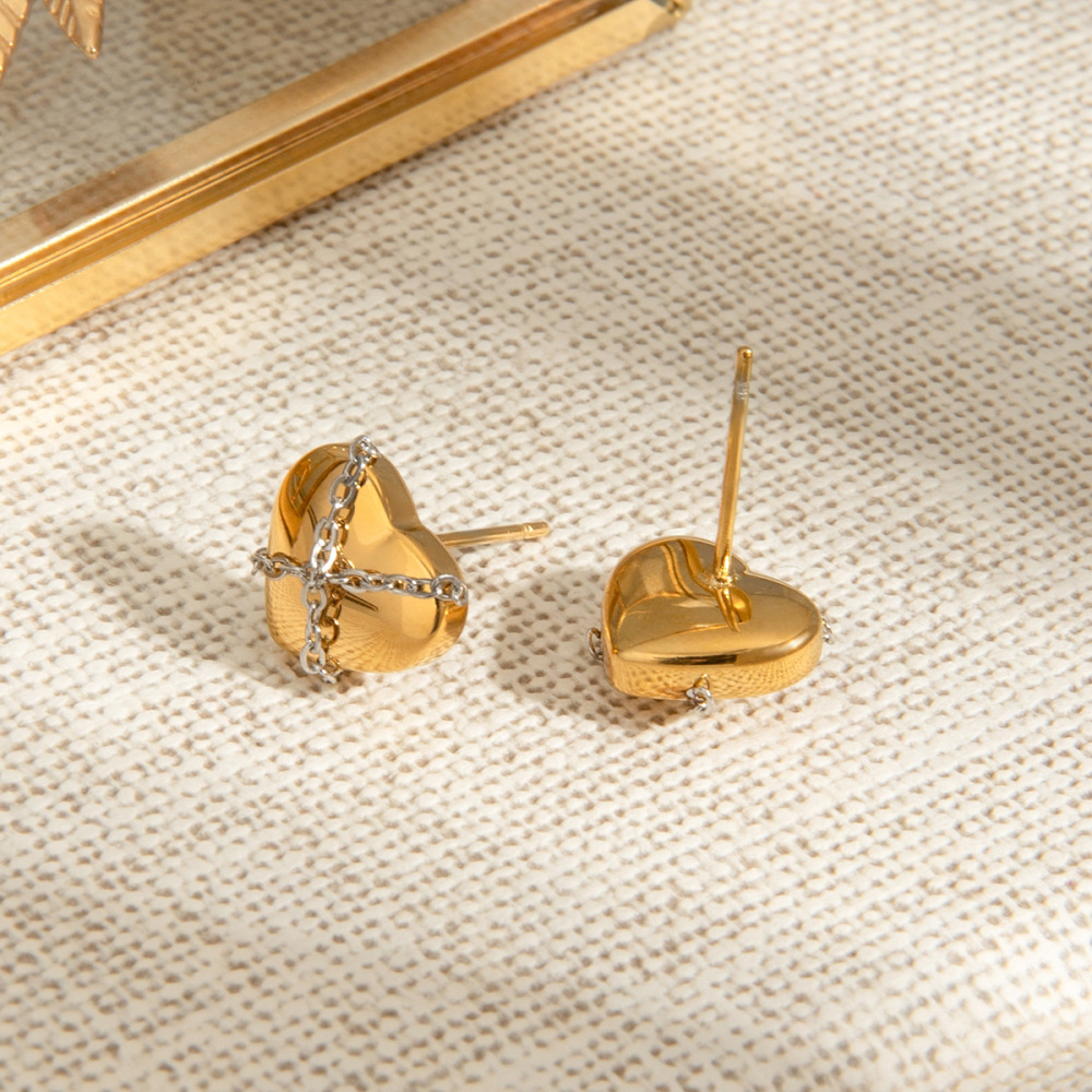 1 Paire De Boucles D'Oreilles Puces Pour Femme, Style Punk, Chaîne En Forme De Cœur, En Acier Inoxydable Étanche, Coloris Or Et Argent. Image6