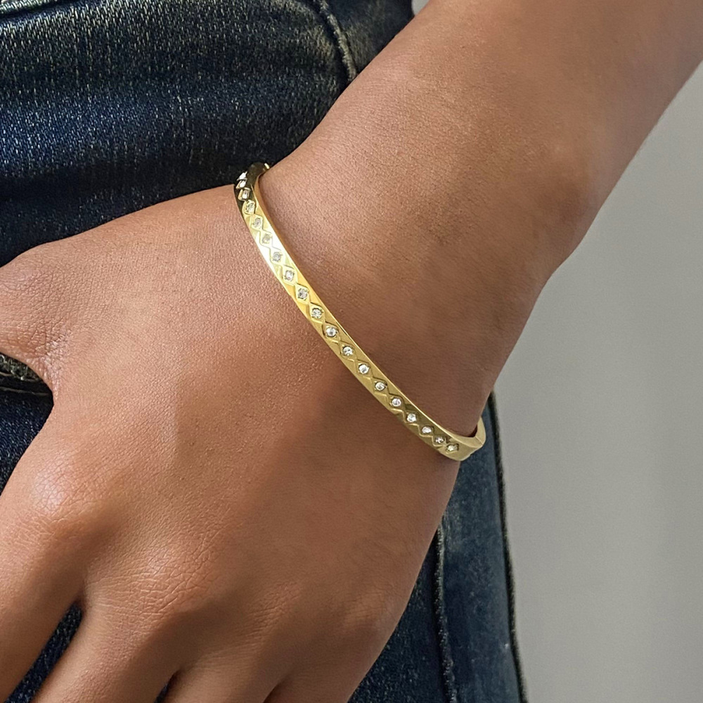 Bracelet Jonc Femme Style Rétro Français Classique, Rond, En Acier Inoxydable, Couleur Or, Étanche, À Motif Losange. Image5