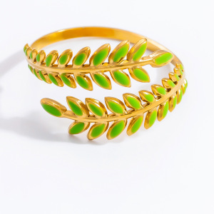 Bague Ajustable Pour Femme, En Acier Inoxydable Doré, Finition Huilée, Motif Branche D'Olivier, Collection Chromatic Series Vivid Olive Branch. h5 Image9