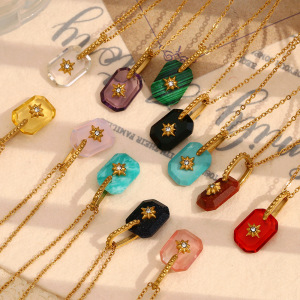 Collier Pendentif Femme Rétro Quadrilatéral En Acier Inoxydable Étanche Couleur Or (1 Pièce) h5 Image6