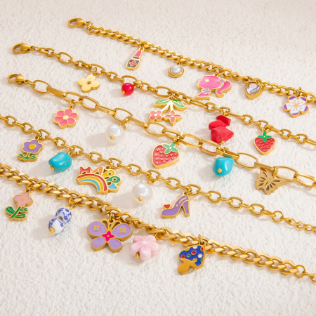 Bracelet à breloques pour femme, collection Romantique, motif floral éclatant, finition huilée, acier inoxydable chromé, étanche, couleur or (1 pièce).