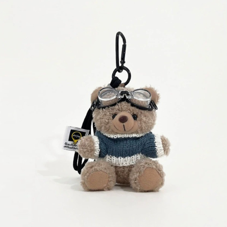 1 breloque pour sac femme représentant un ours mignon portant un pull 2