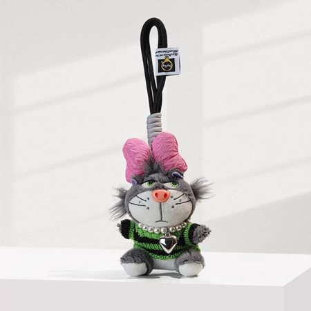 1 bijou de sac pour femme représentant un adorable chat portant un collier 2