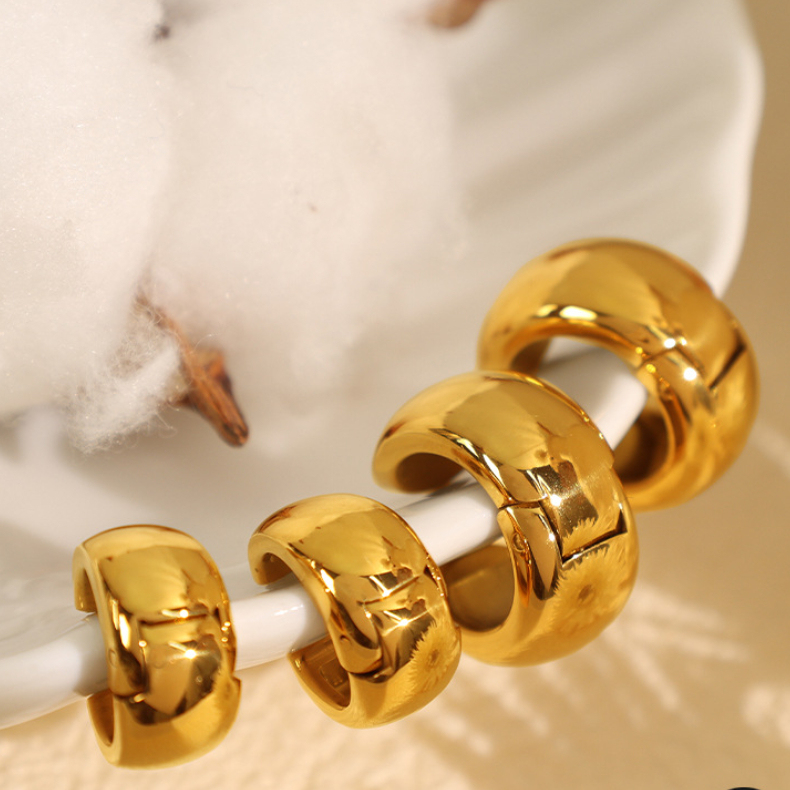 1 Paire De Manchettes D'Oreilles Minimalistes Classiques Rondes En Acier Inoxydable Étanche Couleur Or Pour Femmes Image5