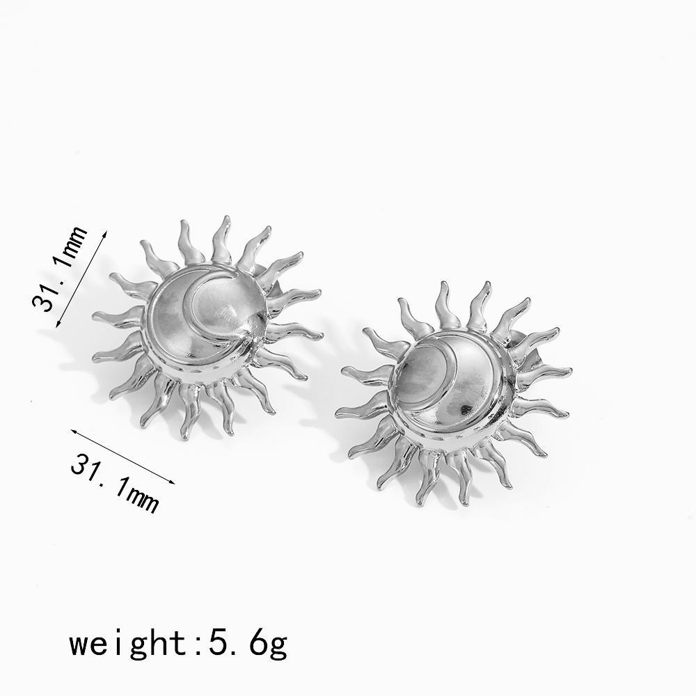Ensemble De 1 Paire De Boucles D'Oreilles Pour Femme, Collection Charming Series, Délicates Boucles D'Oreilles En Forme De Soleil, En Acier Inoxydable Étanche, Couleur Or. Image8