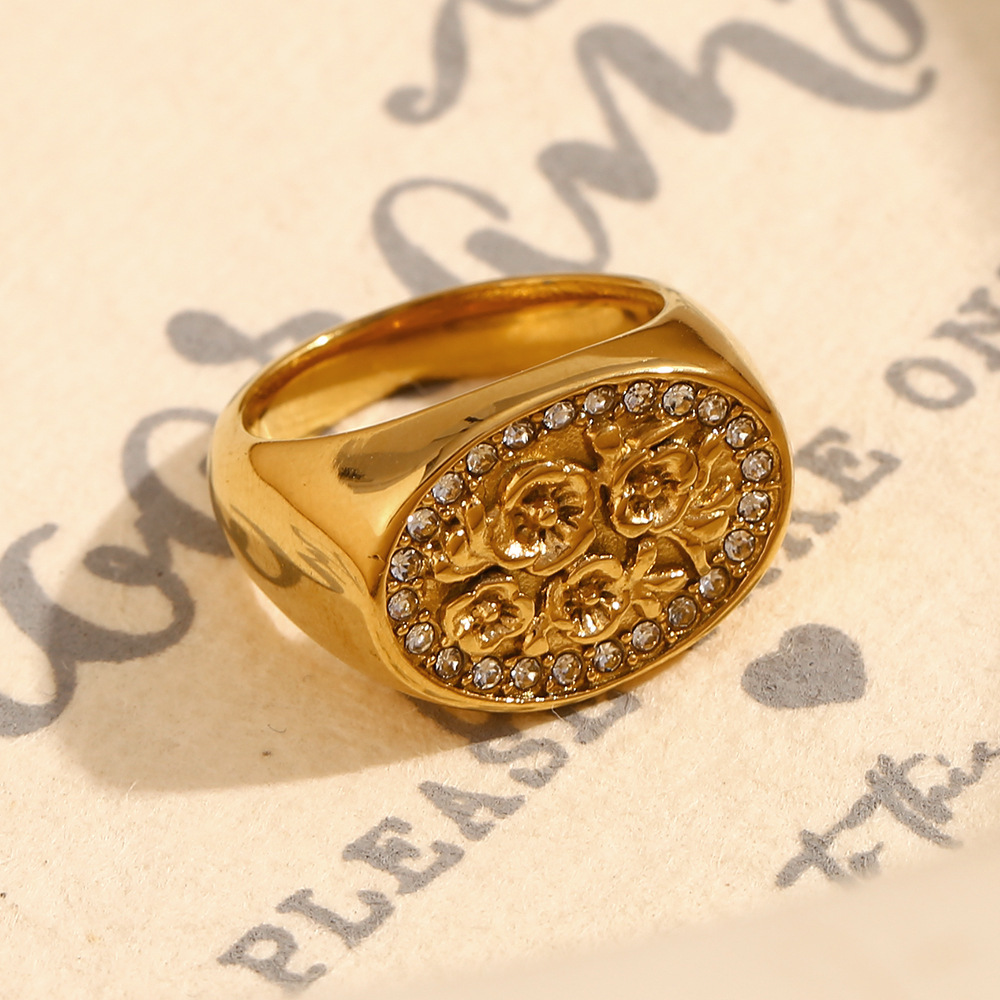 Bague Chevalière Pour Femme, En Acier Inoxydable Doré, Ornée D'Une Fleur Naturelle (1 Pièce), Collection De Luxe. Image4