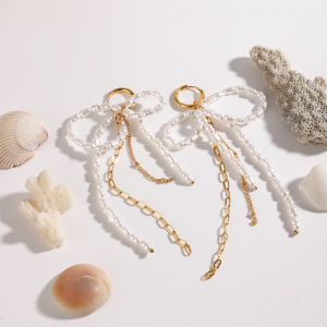 Boucles D'Oreilles Élégantes À Pompons Et Nœud Papillon, En Acier Inoxydable Imperméable, Couleur Or, Pour Femme (1 Paire). h5 Image3