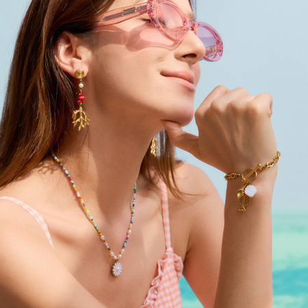 Boucles d'oreilles pendantes pour femme, motif tortue, en acier inoxydable doré, imperméables, avec perles (1 paire) - Collection Simple