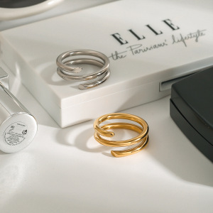 Bague Simple Pour Femme, Collection Minimaliste Chic À Trois Anneaux, En Acier Inoxydable Étanche Couleur Or. h5 Image5
