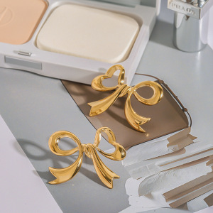 Boucles D'Oreilles Puces Pour Femme, Collection Romantique, Forme Nœud Papillon Élégant, En Acier Inoxydable Étanche, Couleur Or (1 Paire). h5 Image8
