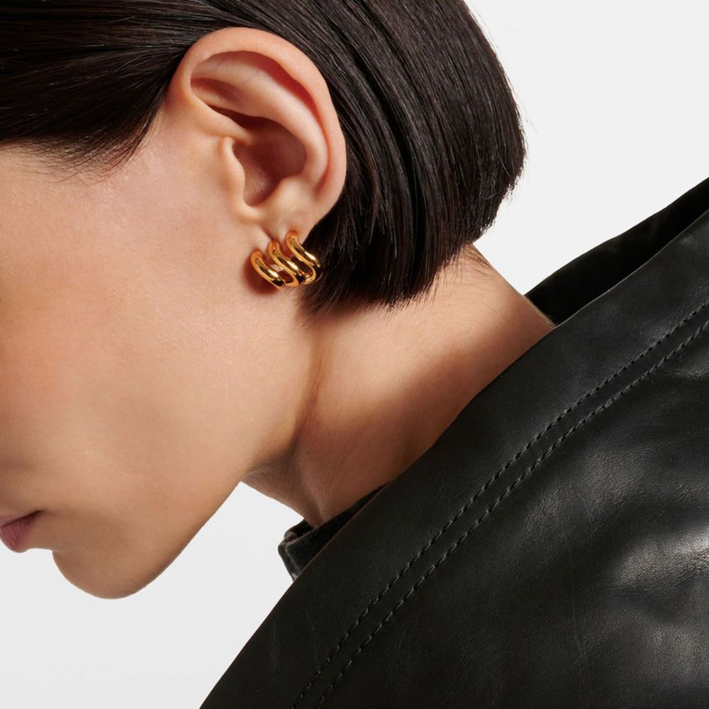 Boucles D'Oreilles Puces Minimalistes Annulaires En Acier Inoxydable Doré, Étanches, Collection Designable Series (1 Paire) Image3
