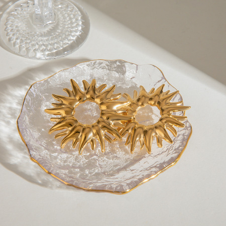 1 paire de boucles d'oreilles à tige rétro en acier inoxydable plaqué or pour femme, série luxueuse 2