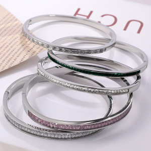 Bracelet Pour Femme, Collection Exquisite Series Classic Plaid, En Acier Inoxydable Léger Et Imperméable, Couleur Or (1 Pièce) h5 Image7