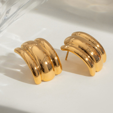 1 paire de boucles d'oreilles à clous en acier inoxydable doré, étanches, couleur unie 2