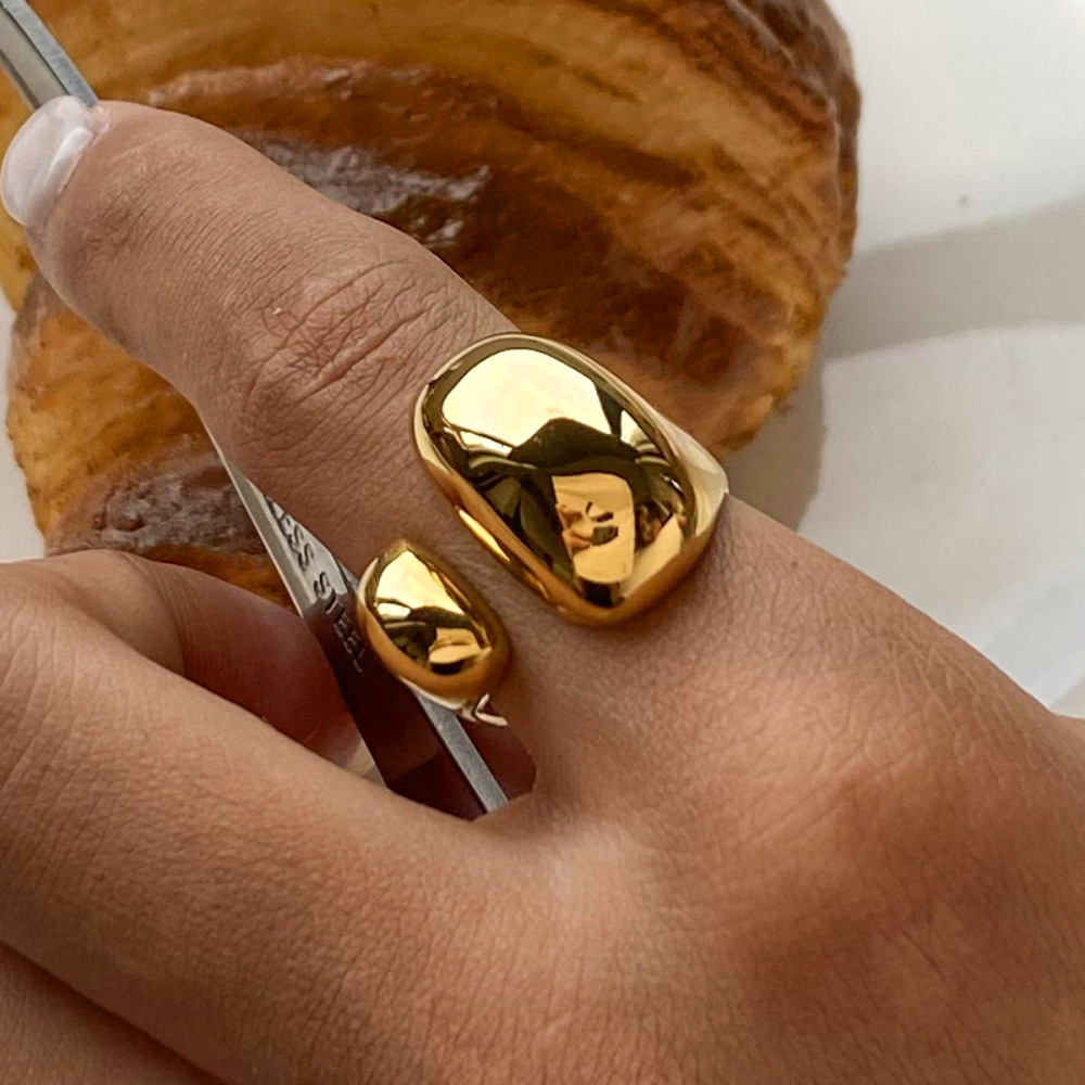 Bague Simple Pour Femme, Forme Ovale Irrégulière, En Acier Inoxydable, Couleur Or, Étanche (1 Pièce). Image6