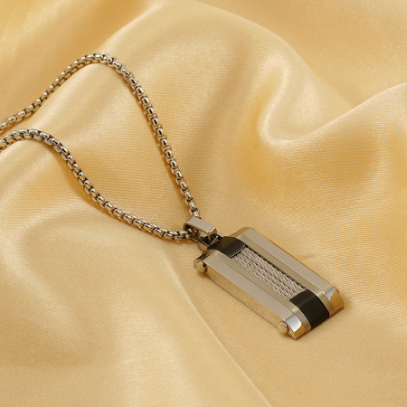 1 paire de pendentifs carrés en acier inoxydable de haute qualité, style hip-hop transfrontalier, design de niche, tendance, rectangulaire, zircon, collier unisexe pour hommes et femmes 2