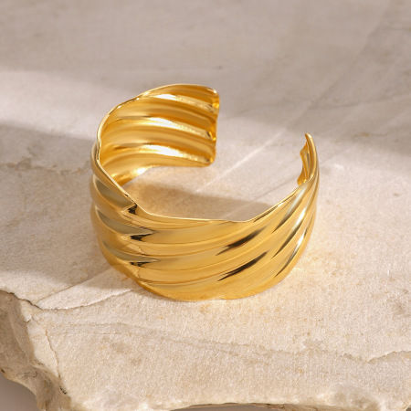 Bracelet manchette rétro en acier inoxydable étanche couleur or (1 pièce) 2