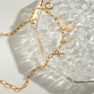 Bracelet À Breloques Pour Femme, Série Simple, Croix Classique, En Acier Inoxydable Plaqué Or h5 Image4