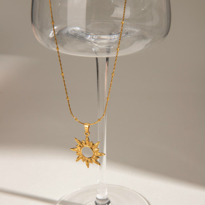 Collier Élégant Avec Pendentif Soleil/Lune En Acier Inoxydable Plaqué Or  Pour Femme, Série Simple, 1 Pièce h5 Image2
