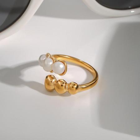 Bague simple pour femme, élégante et en forme de spirale, en acier inoxydable, couleur or, étanche, collection Charming Series.