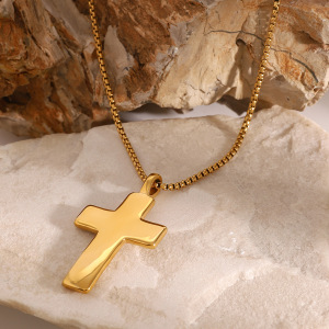 Collier Avec Pendentif Croix Classique En Acier Inoxydable Plaqué Or Et Zircon Pour Femme, Série Ethnique, 1 Pièce h5 Image4
