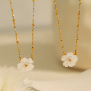 Collier Avec Pendentif En Forme De Fleur Élégante, Série Classique, En Acier Titane, Couleur Or, Pour Femme, 1 Pièce h5 Image4