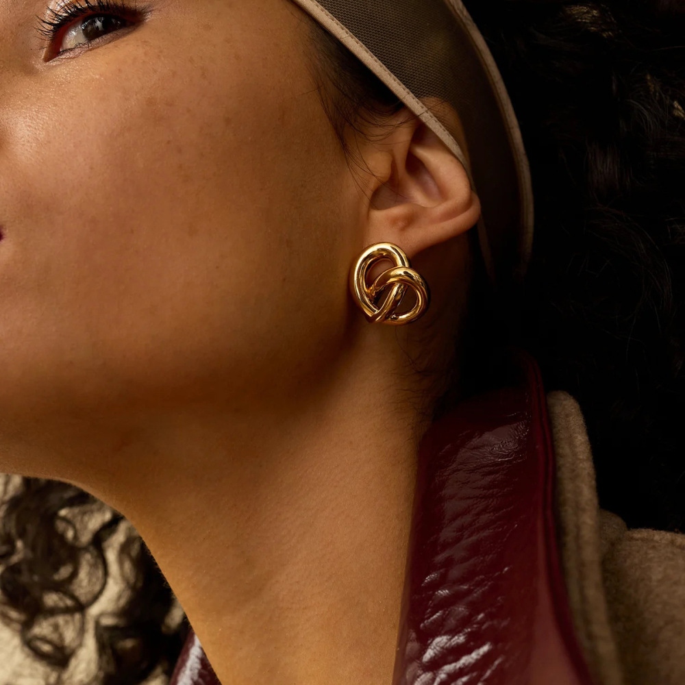 1 Paire De Boucles D'Oreilles Puces Pour Femme, Collection Fascinating Series, Forme Nœud Cœur, En Acier Inoxydable Étanche Couleur Or. Image8