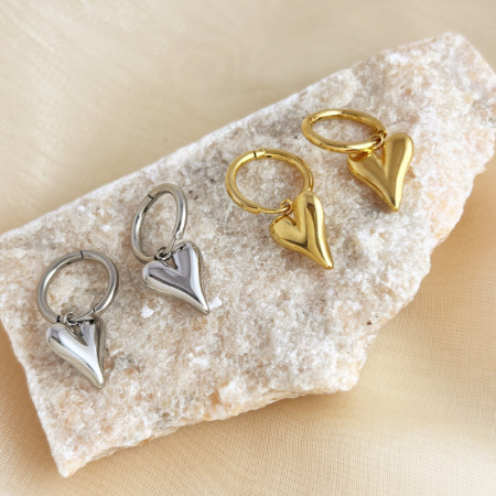 Boucles d'oreilles pendantes pour femme, collection Commute, style simple et élégant, en forme de cœur, en acier inoxydable étanche, couleur or.