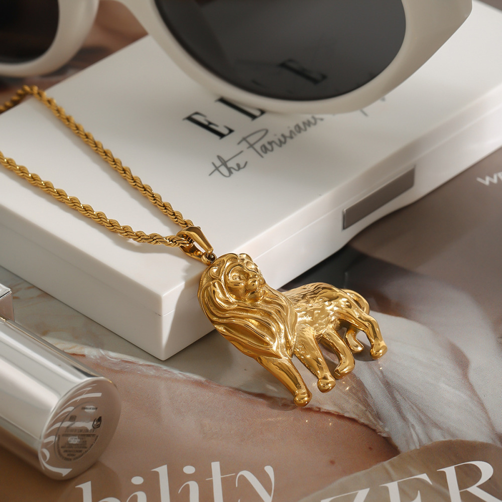 Collier Pendentif Femme En Acier Inoxydable Doré, Motif Lion Délicat, Collection Luxueuse (1 Pièce) Image5