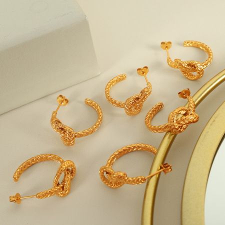1 paire de boucles d'oreilles puces pour femme, style rétro torsadé, en acier inoxydable plaqué or. 2