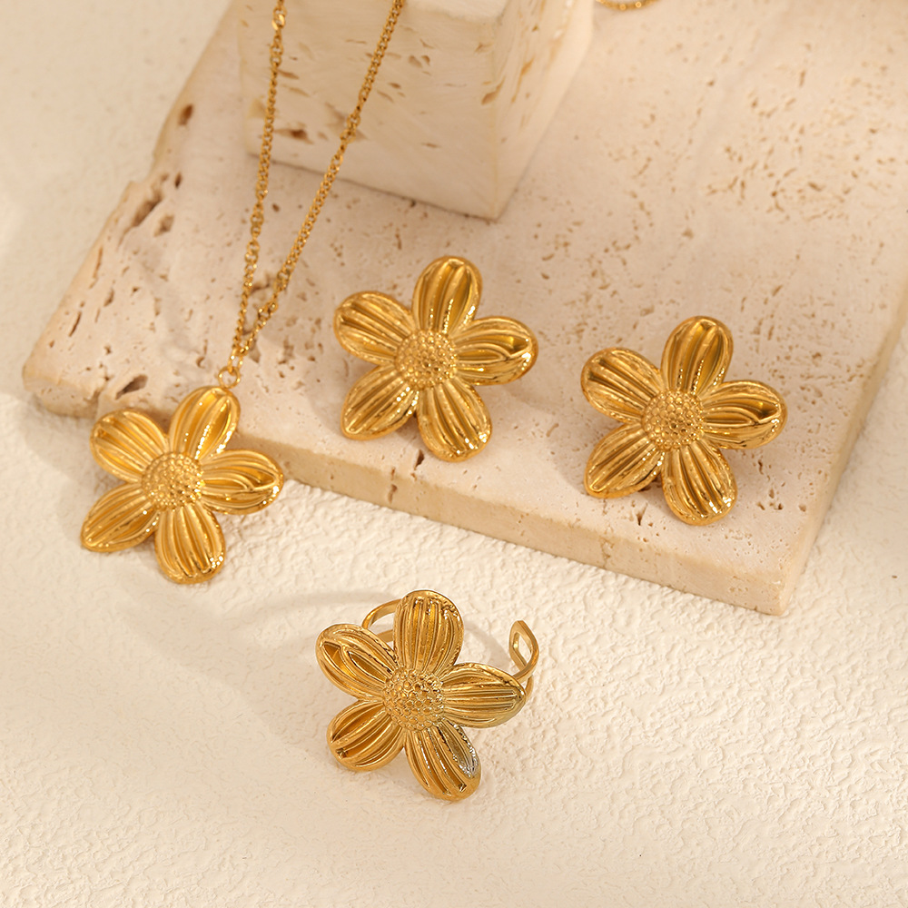 Ensemble De 1 Paire De Colliers Pour Femmes, Série Gorgeous, Chic, Motif Tournesol, En Acier Inoxydable Étanche Couleur Or. Image3