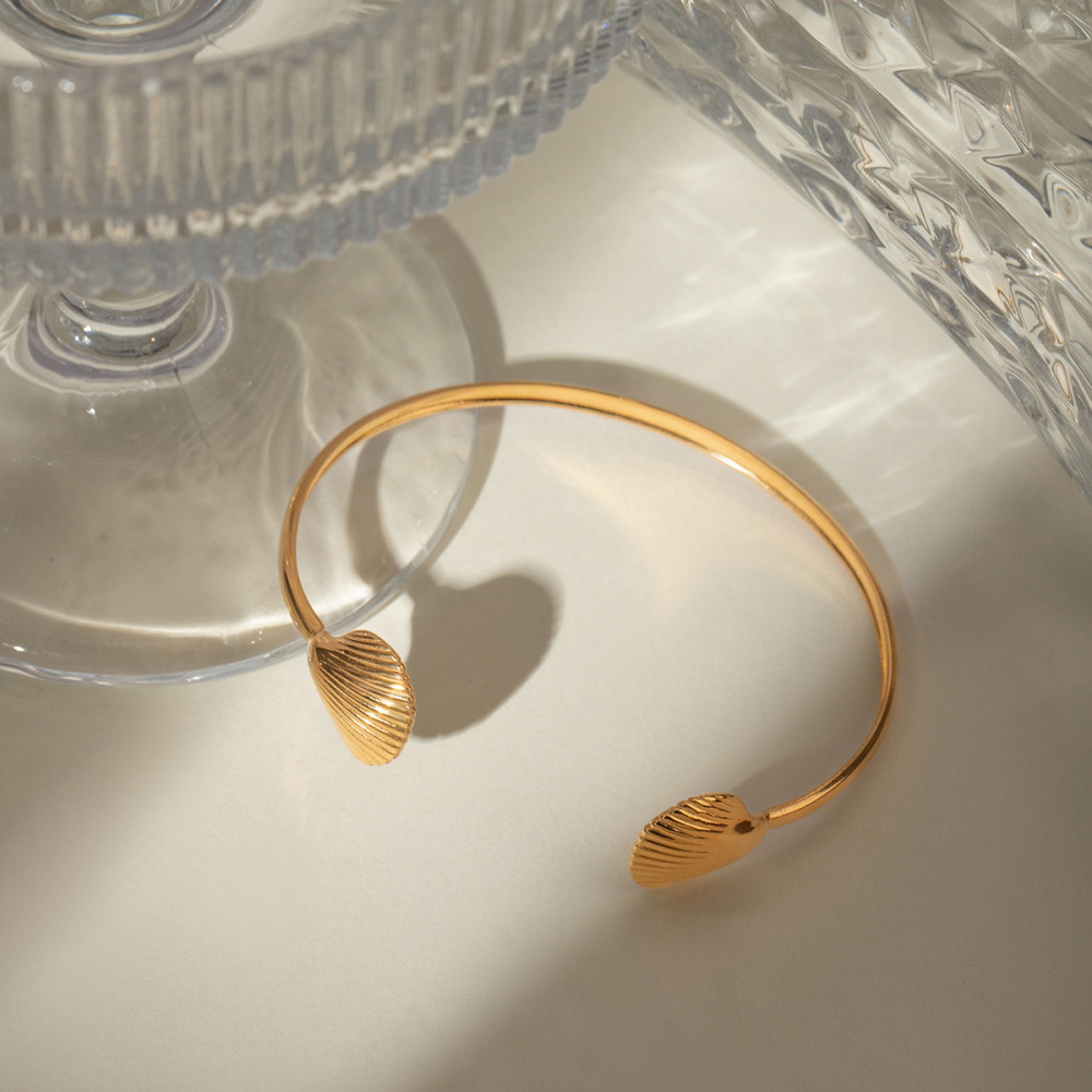 Bracelet Ouvert Simple En Acier Inoxydable , Style Européen Et Américain, Style Ins, Tempérament D', Petit Pétoncle,  Pour Femmes Image5