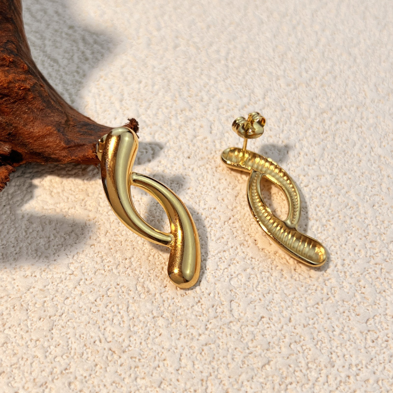 Boucles D'Oreilles Pendantes Pour Femme, Style Géométrique, En Acier Inoxydable Doré, Étanches, Collection Simple Series (1 Paire). Image6