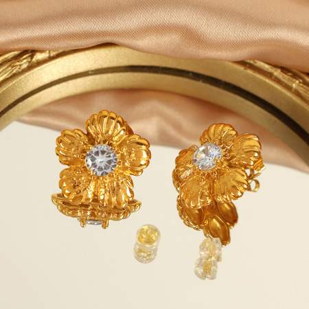 1 paire de boucles d'oreilles à tige en acier titane couleur or pour femme, série luxueuse, motif fleur simple