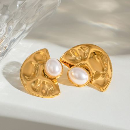1 paire de boucles d'oreilles à tige géométriques rétro en acier inoxydable plaqué or avec perles artificielles pour femmes 2