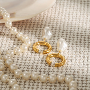 1 Paire De Manchettes D'Oreilles Élégantes Et Irrégulières Rondes En Acier Inoxydable Étanche Couleur Or De La Série Classique Pour Femmes h5 Image4