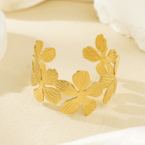 Bracelet Jonc Femme En Acier Inoxydable Doré, Orné De Fleurs Complexes (1 Pièce), Collection Sophisticated Series h5 Image4
