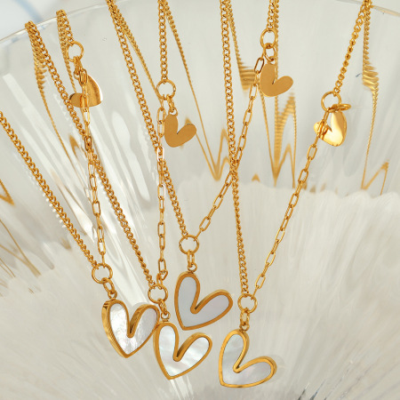 collier avec pendentif en forme de cœur en acier inoxydable plaqué or  pour femme, série simple