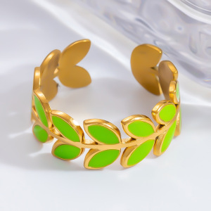 Bague Ajustable Pour Femme, En Acier Inoxydable Doré, Finition Huilée, Motif Branche D'Olivier, Collection Chromatic Series Vivid Olive Branch. h5 Image4