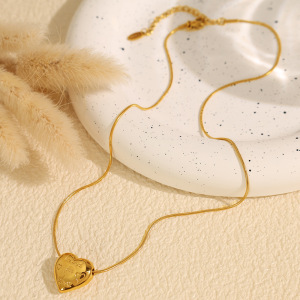 Collier Pendentif Femme Tendance En Forme De Cœur, En Acier Inoxydable, Couleur Or, Étanche, Collection Romantique (1 Pièce) h5 Image5