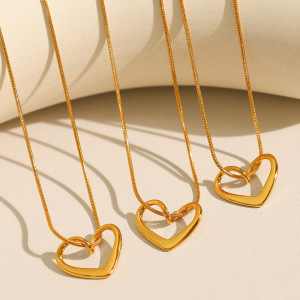 Collier Avec Pendentif En Forme De Cœur Simple En Acier Inoxydable Plaqué Or  Pour Femme, 1 Pièce h5 Image3