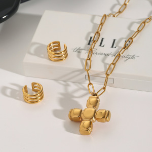 Collier Pendentif Femme En Acier Inoxydable Doré, Forme Croix, Étanche, 1 Pièce, Collection Luxueuse h5 Image6