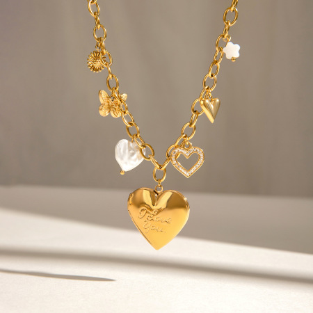 Collier pendentif papillon en forme de cœur, en acier inoxydable doré, étanche, de la série classique (1 pièce) 2