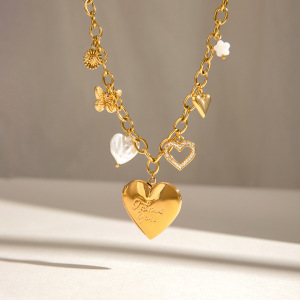Collier Pendentif Papillon En Forme De Cœur, En Acier Inoxydable Doré, Étanche, De La Série Classique (1 Pièce) h5 Image3
