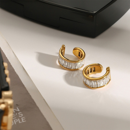1 paire de manchettes d'oreilles annulaires luxueuses en acier inoxydable étanche couleur or pour femmes 2