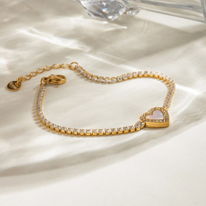 Bracelet À Breloques Pour Femme En Acier Inoxydable Plaqué Or  Avec Strass, Série Simple Sweet Heart h5 Image4