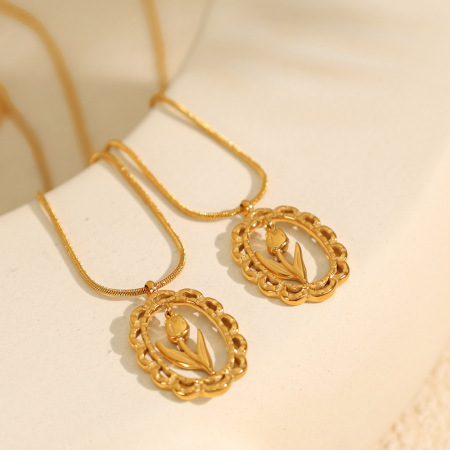 Collier pendentif élégant pour femme, en forme de tulipe, en acier inoxydable étanche, couleur or, à porter au quotidien (1 pièce)