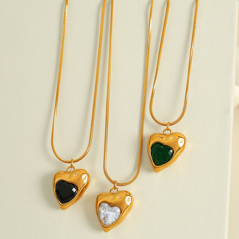Collier Avec Pendentif En Forme De Cœur Rétro En Acier Inoxydable Plaqué Or  Et Zircon Pour Femme, Série Simple Image3